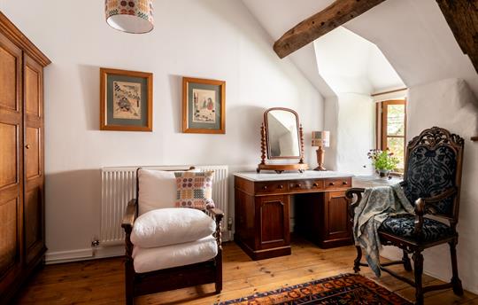 Ty Neuadd double bedroom, Gwanas Fawr Cottages