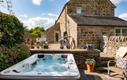 Heather Cottage Hot tub