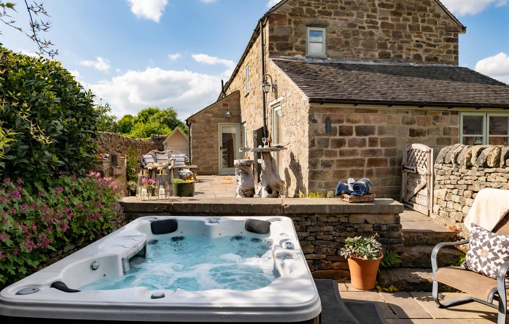 Heather Cottage Hot tub