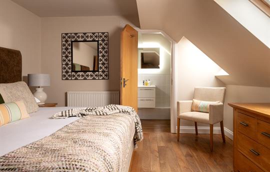 Bedroom in Kingfisher