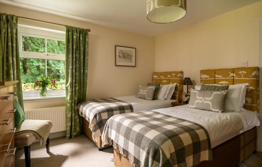 Ground floor twin bedroom next to the bathroom