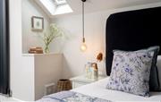 super king bed