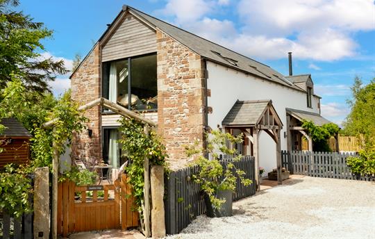 Holiday Cottage with private parking