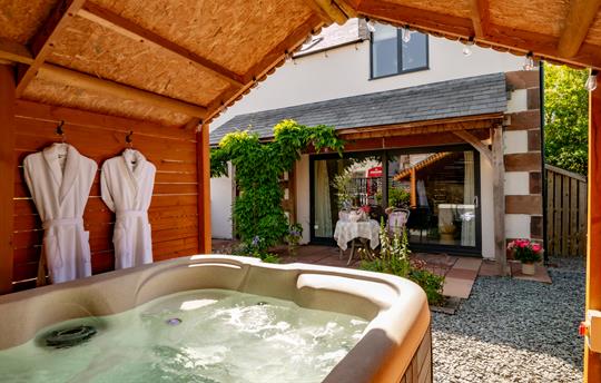 Hot tub over looking patio
