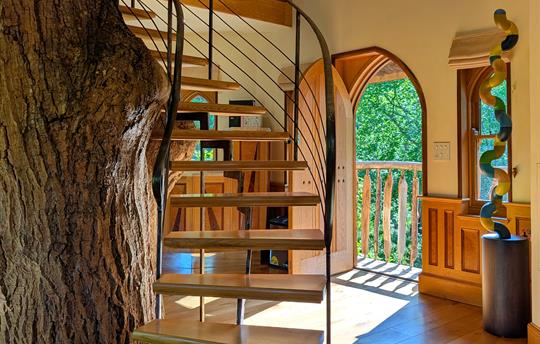 Winding staircase