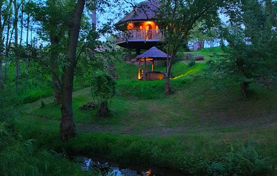 Beautiful grounds to walk around