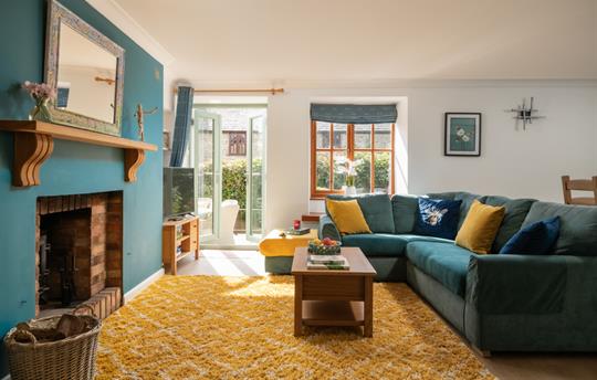 Meadowsweet's cosy Lounge