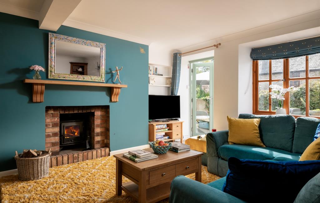 Meadowsweet Cottage lounge