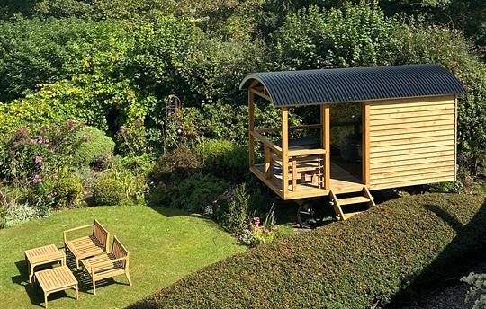 Blackdown Shepherds Hut Sauna and Cold plunge