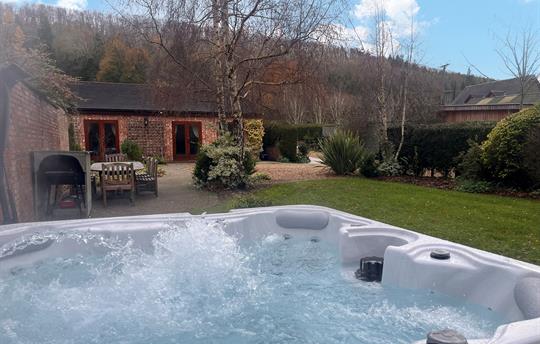 Private hot tub on the patio