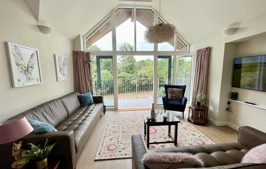 Spacious sitting area