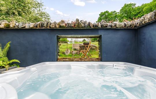 Upper Crumble Hot Tub Window