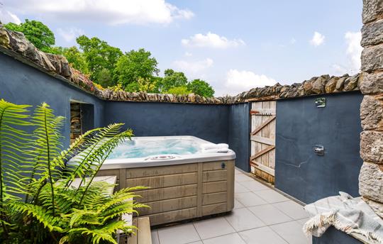 Hot tub Upper Crumble