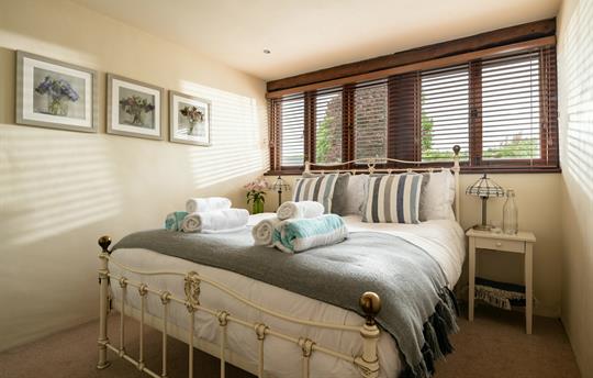 Tractor Barn king bedroom