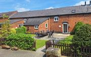 Oliver's Mill enclosed garden & patio