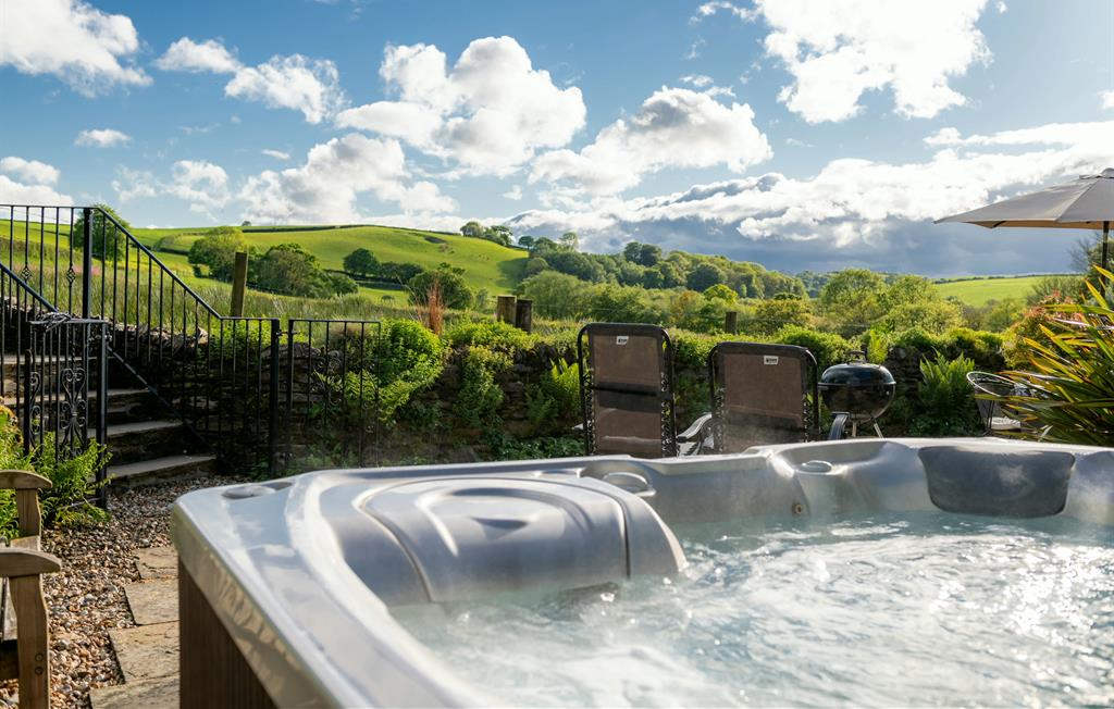 Cow Barn hot tub