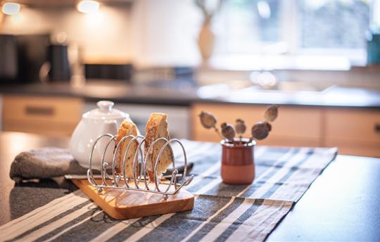 Carthouse breakfast bar