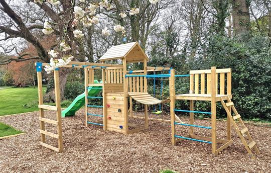 Broomhill Manor Large Climbing Frame