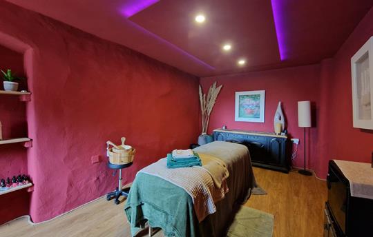 Broomhill Manor Treatment Room