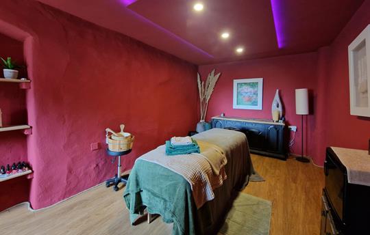 Broomhill Manor Treatment Room