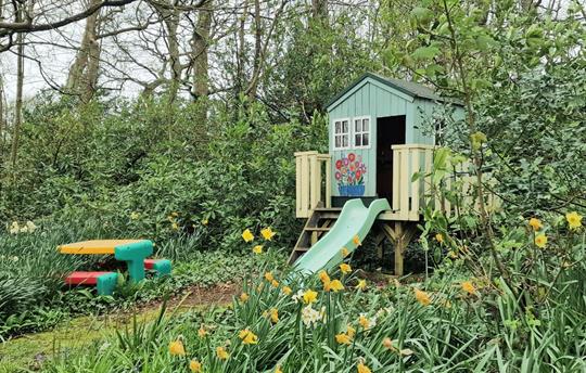 Broomhill Manor Wendy House and slide