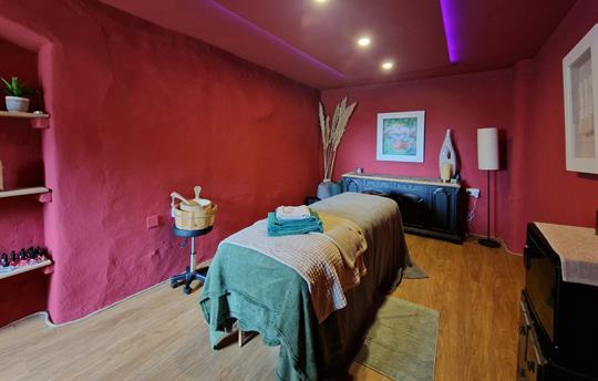 Broomhill Manor Treatment Room