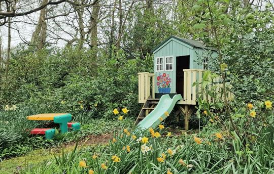 Broomhill Manor Wendy House and slide