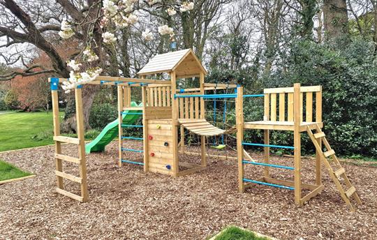 Broomhill Manor Large Climbing Frame