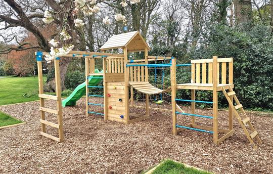 Broomhill Manor Large Climbing Frame