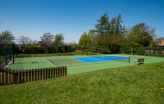 Tennis & Pickleball