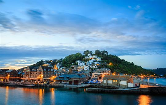 Pretty fishing villages nearby