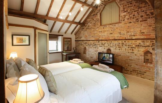The Granary Twin En-suite Bedroom 