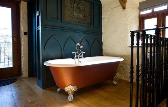 Orchard's claw foot bath