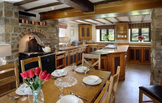 The Manor kitchen/dining with Aga