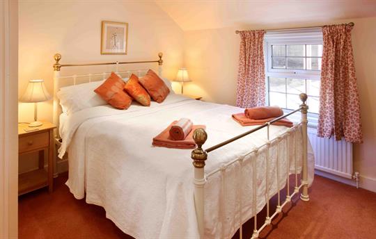 Double bedroom , Hind's Cottage