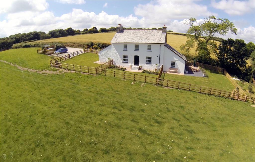 Cottages Duchy Of Cornwall Barngate Restormel