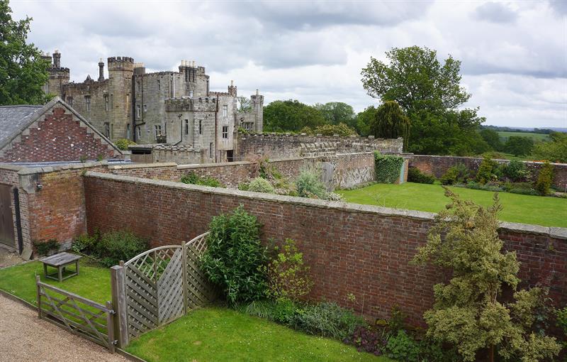 Cottages CastleCottage CastleCottage