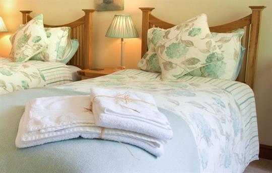 Derwent Twin Bedroom detail