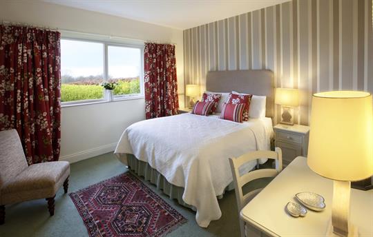 Double bedroom with en suite