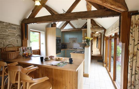 Stylish, well equipped kitchen with courtyard view