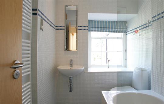 Pentreath bathroom
