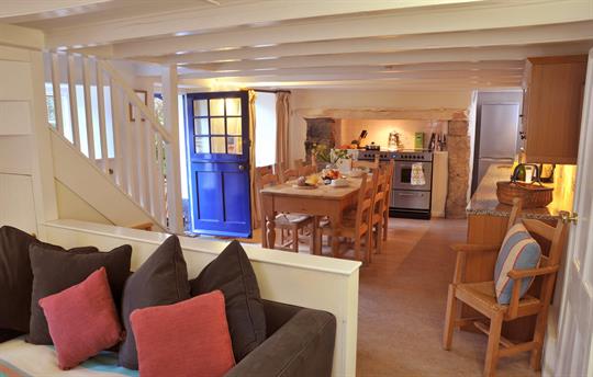 Dr's lounge to dining