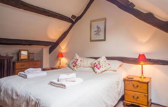 Upstairs ensuite kingsize bedroom