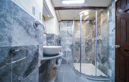 Marble shower room