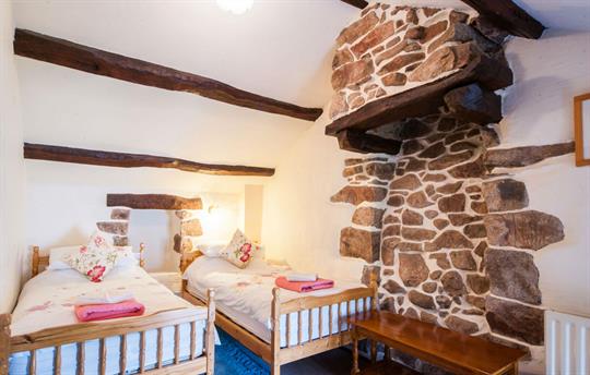 First floor twin & period features