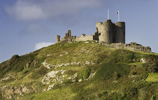 Criccieth Castle & Beach