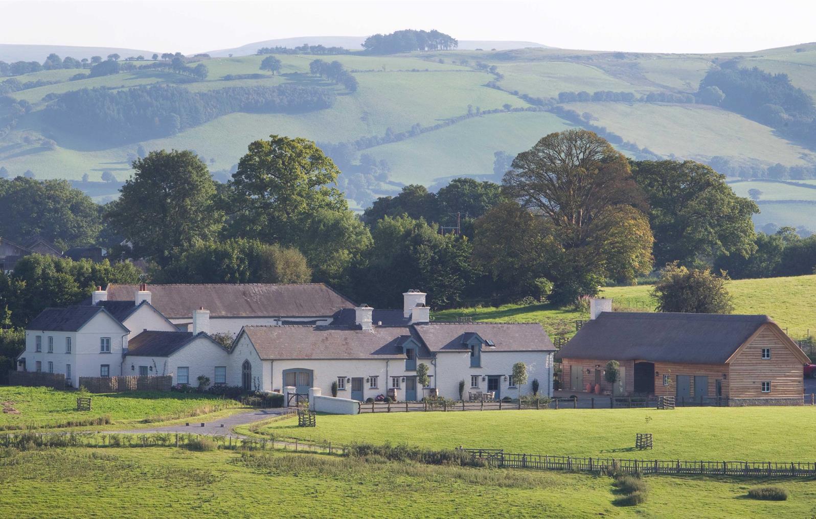 Luxury Holiday Cottages in Wales, Llwynywermod Estate