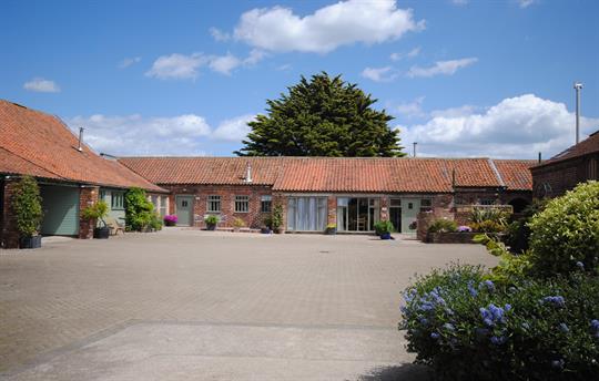Courtyard Field House Cottages, Heritage Escapes