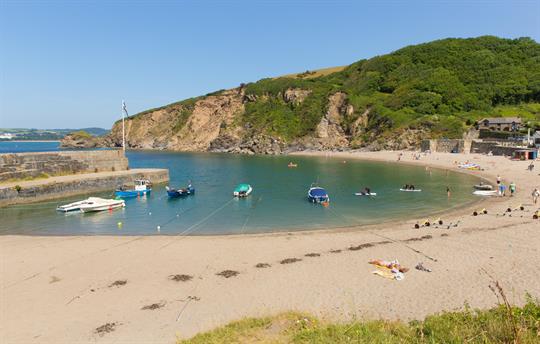 Polkerris - south coast fm 15 min north fm 25 min