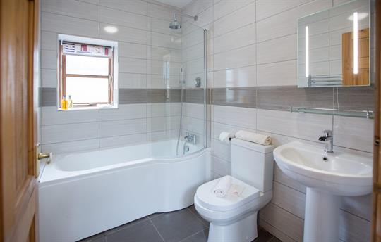 The Granary bathroom